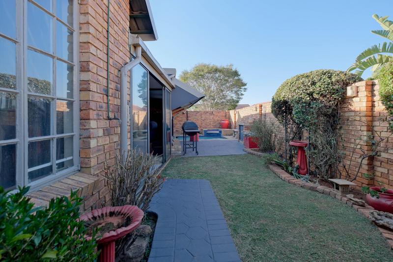 3 Bedroom Property for Sale in Wierdaglen Estate Gauteng