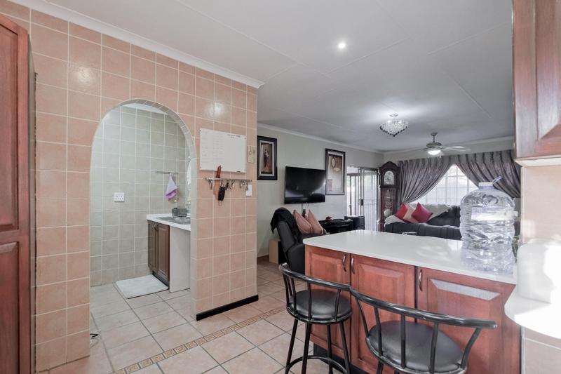 3 Bedroom Property for Sale in Wierdaglen Estate Gauteng