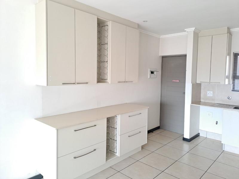 2 Bedroom Property for Sale in Barbeque Downs Gauteng