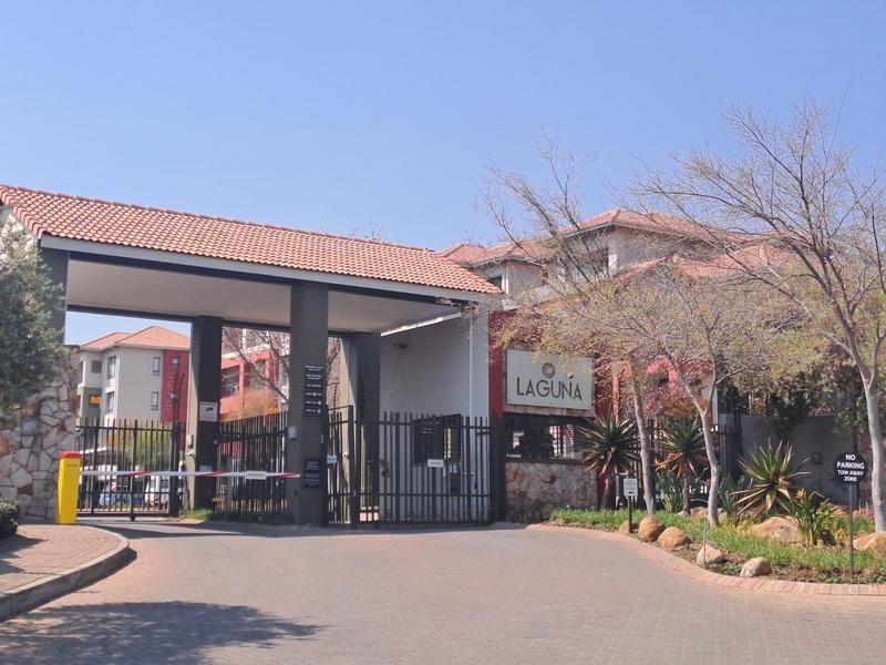 2 Bedroom Property for Sale in Barbeque Downs Gauteng