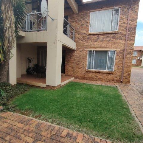 2 Bedroom Property for Sale in Highveld Gauteng