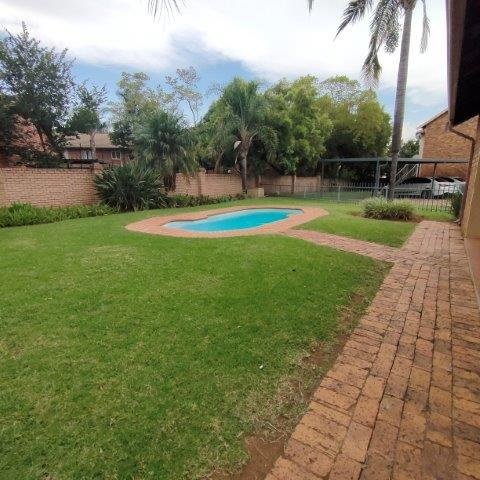 2 Bedroom Property for Sale in Highveld Gauteng