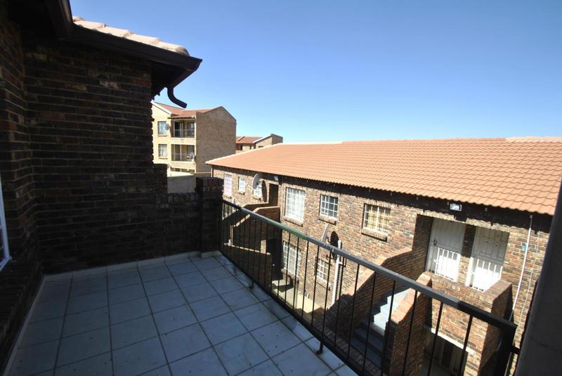 2 Bedroom Property for Sale in Winchester Hills Gauteng