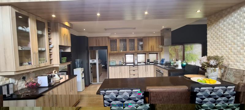 5 Bedroom Property for Sale in Midlands Estate Gauteng