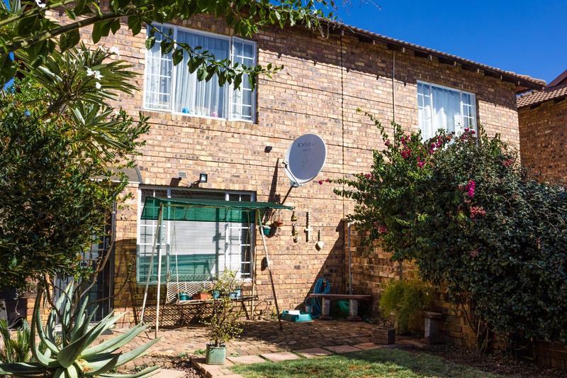 2 Bedroom Property for Sale in Annlin Gauteng