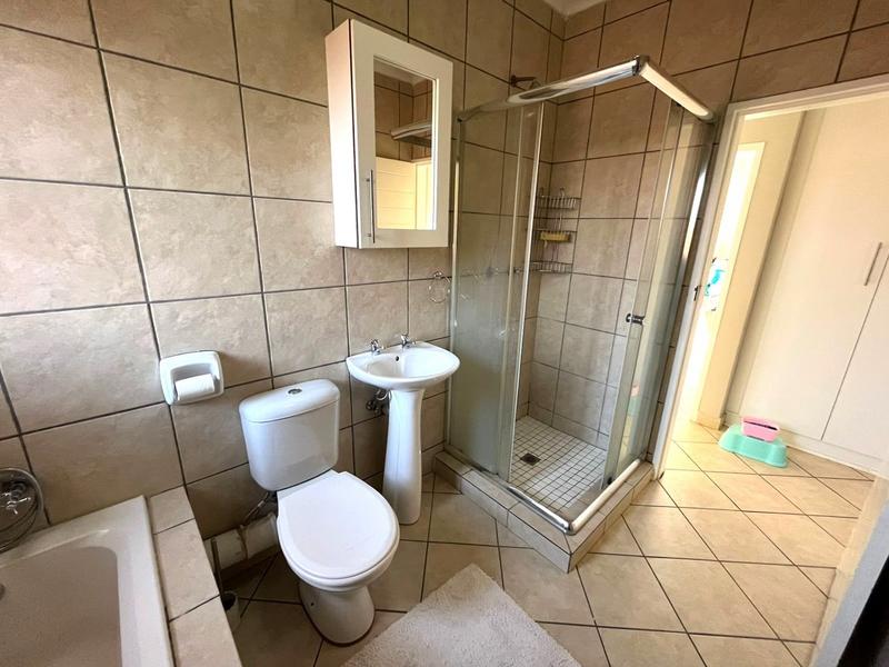 3 Bedroom Property for Sale in Sinoville Gauteng