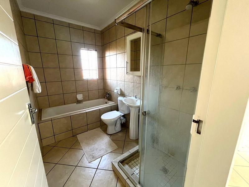 3 Bedroom Property for Sale in Sinoville Gauteng