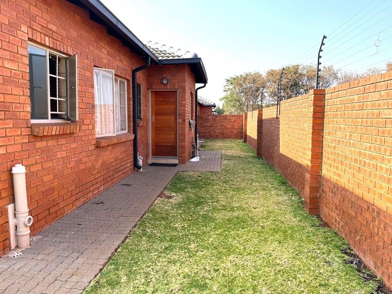 3 Bedroom Property for Sale in Sinoville Gauteng