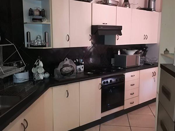 To Let 3 Bedroom Property for Rent in Waterkloof Glen Gauteng