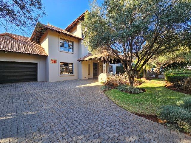 5 Bedroom Property for Sale in Midstream Estate Gauteng