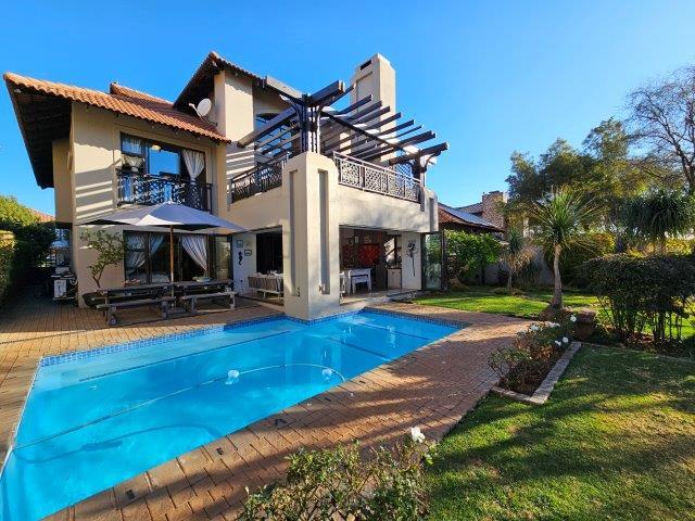 5 Bedroom Property for Sale in Midstream Estate Gauteng