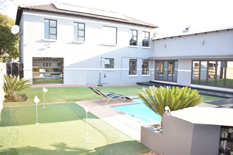 3 Bedroom Property for Sale in Parkrand Gauteng