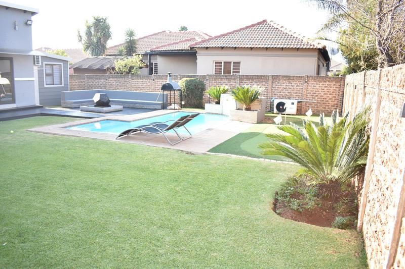 3 Bedroom Property for Sale in Parkrand Gauteng