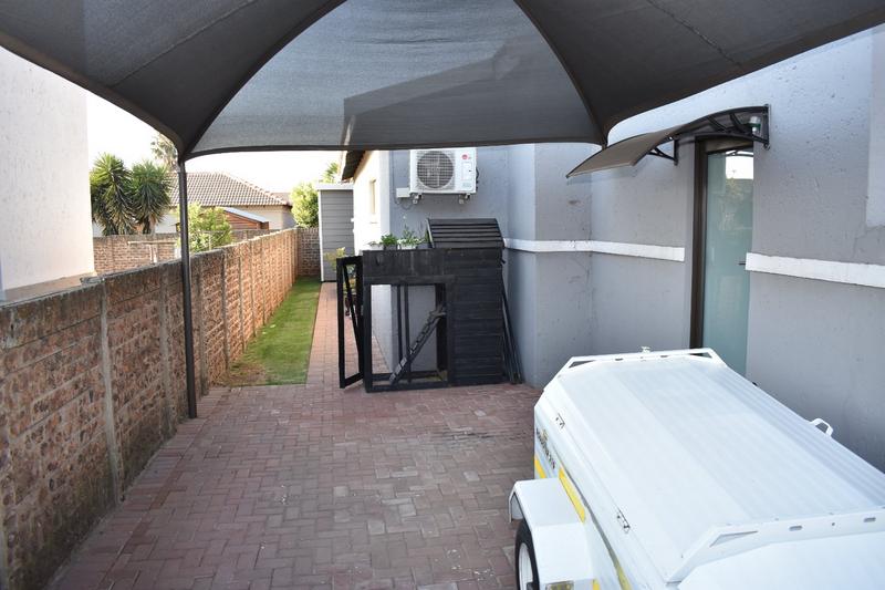 3 Bedroom Property for Sale in Parkrand Gauteng