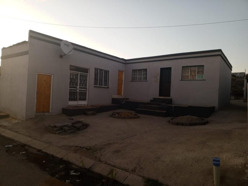 6 Bedroom Property for Sale in Tembisa Gauteng