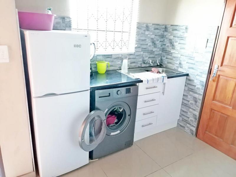 2 Bedroom Property for Sale in Clayville Gauteng