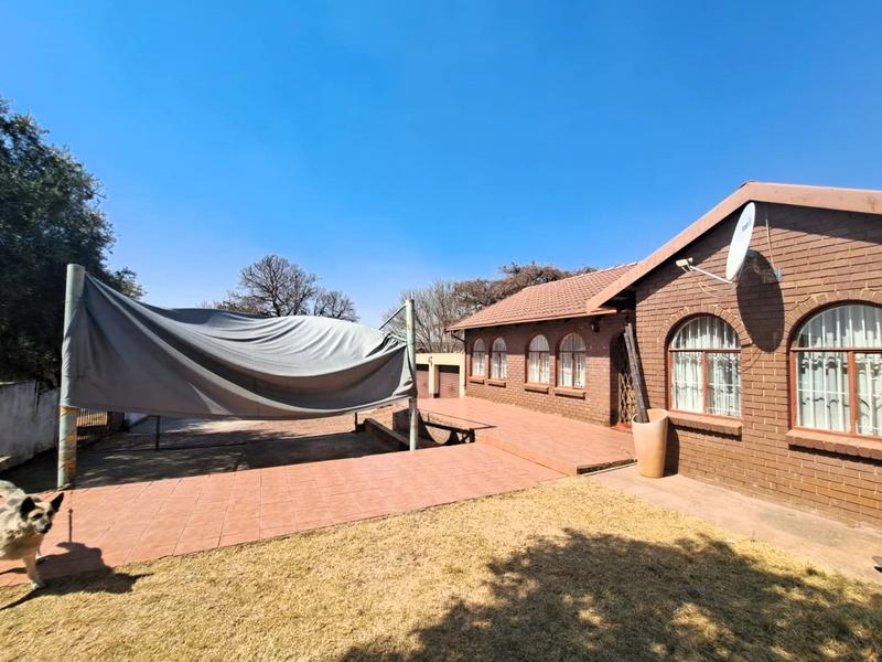 3 Bedroom Property for Sale in Heuweloord Gauteng