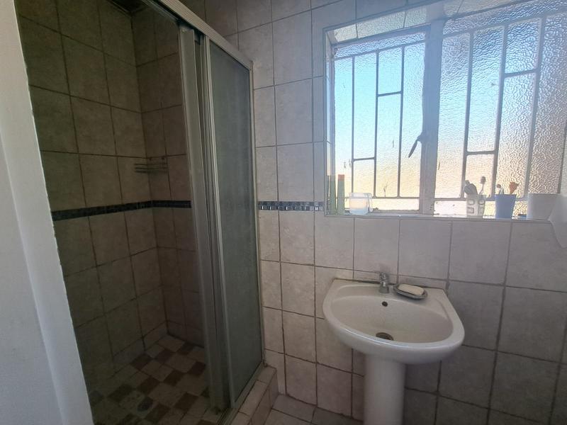 3 Bedroom Property for Sale in Heuweloord Gauteng