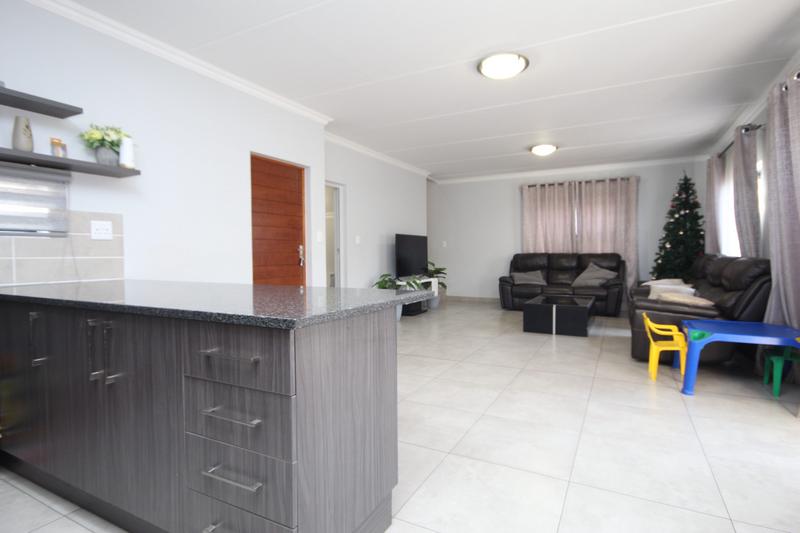 3 Bedroom Property for Sale in Thatchfield Gauteng