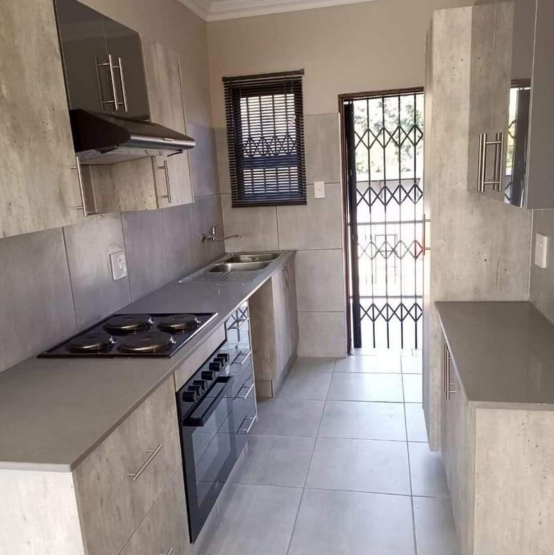 2 Bedroom Property for Sale in Pretoria North Gauteng