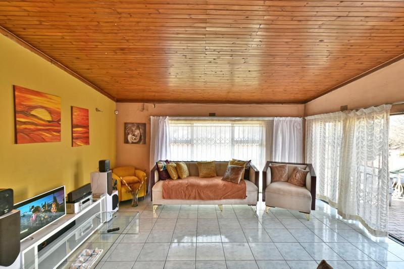 3 Bedroom Property for Sale in Mondeor Gauteng