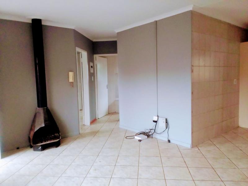 To Let 2 Bedroom Property for Rent in Glen Marais Gauteng