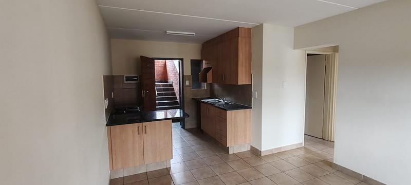 2 Bedroom Property for Sale in Olifantsvlei Gauteng