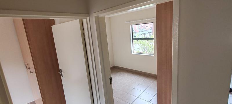 2 Bedroom Property for Sale in Olifantsvlei Gauteng