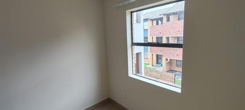 2 Bedroom Property for Sale in Olifantsvlei Gauteng