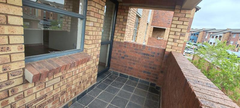 2 Bedroom Property for Sale in Olifantsvlei Gauteng