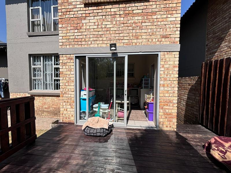 3 Bedroom Property for Sale in Honeydew Manor Gauteng