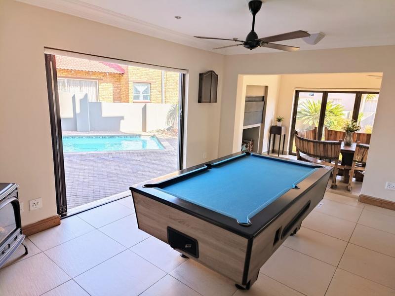 5 Bedroom Property for Sale in Misty Bay Gauteng