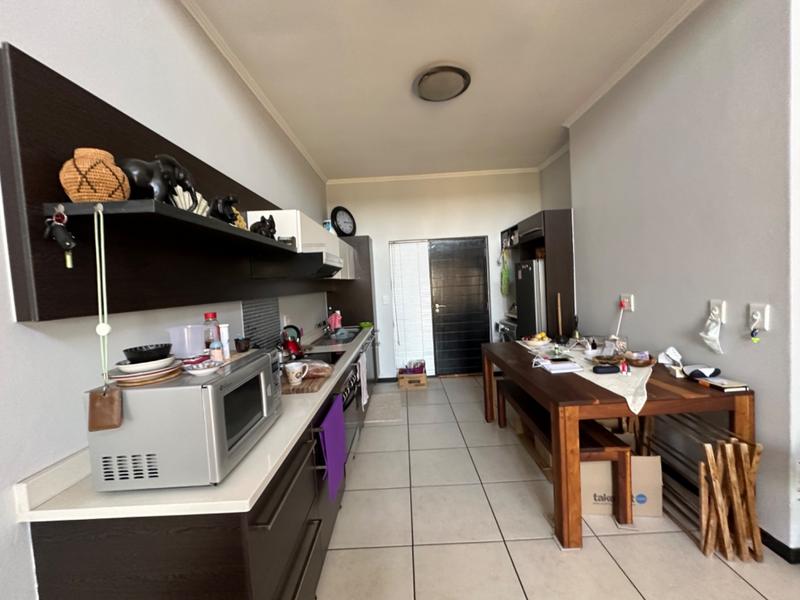 To Let 1 Bedroom Property for Rent in Greenstone Hill Gauteng