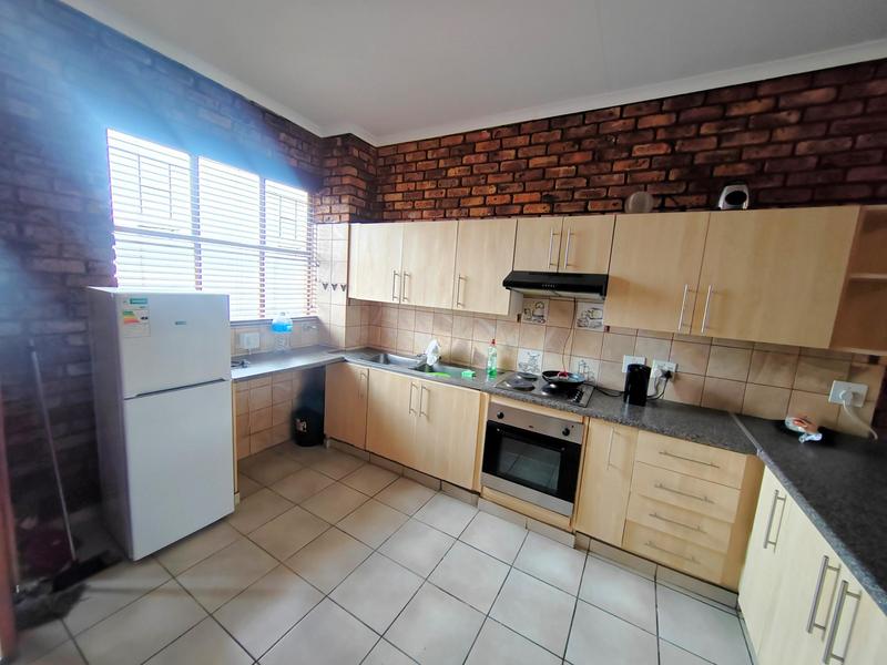 2 Bedroom Property for Sale in Pretoria North Gauteng