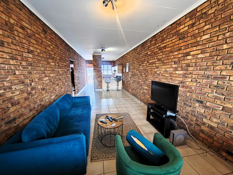 2 Bedroom Property for Sale in Pretoria North Gauteng