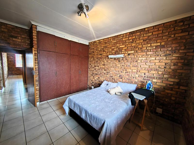 2 Bedroom Property for Sale in Pretoria North Gauteng