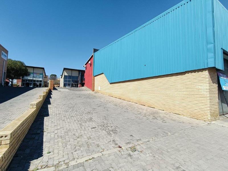 To Let commercial Property for Rent in North Riding Gauteng