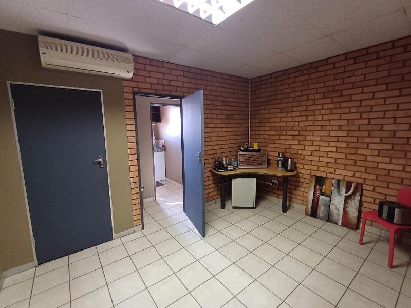 To Let commercial Property for Rent in Hennops Park Industrial Gauteng