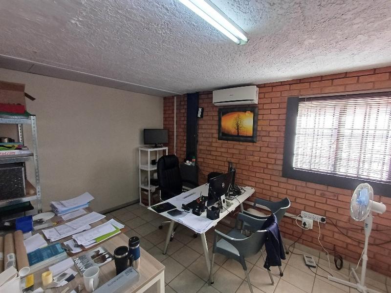 To Let commercial Property for Rent in Hennops Park Industrial Gauteng