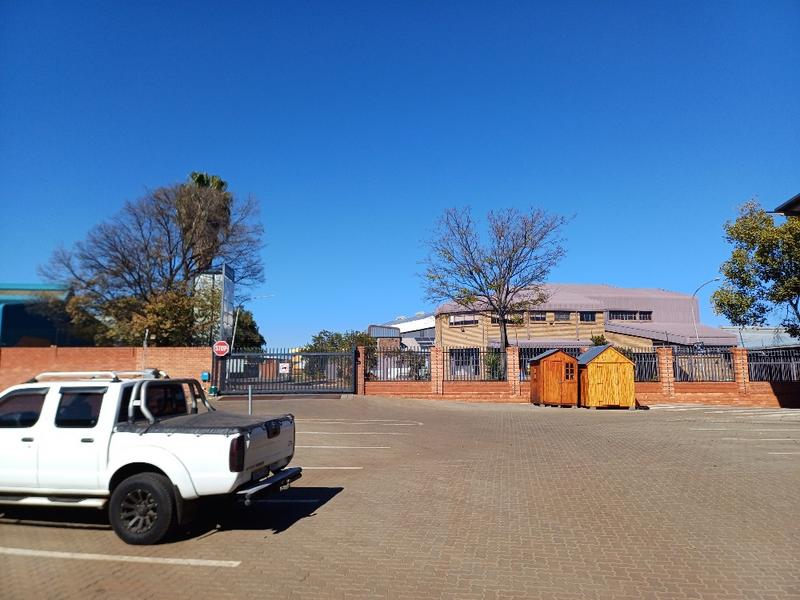 To Let commercial Property for Rent in Hennops Park Industrial Gauteng