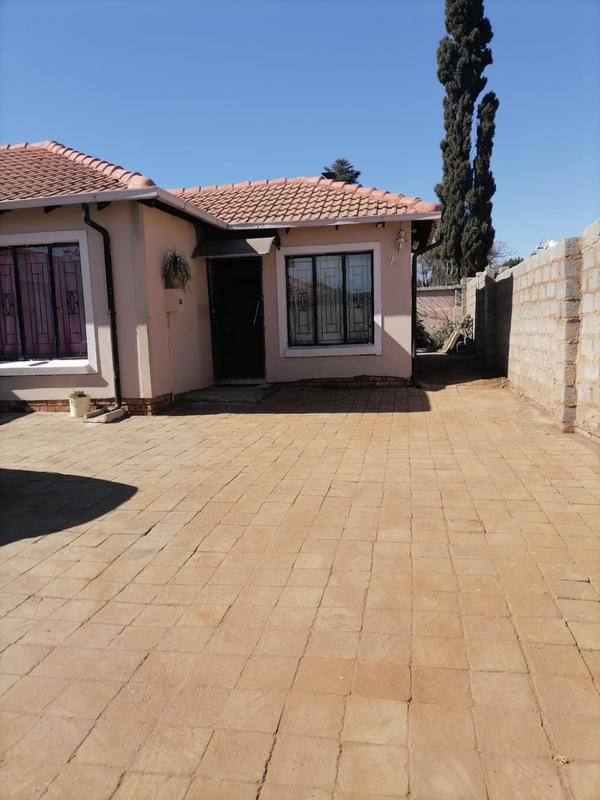 To Let 3 Bedroom Property for Rent in Cresslawn Gauteng