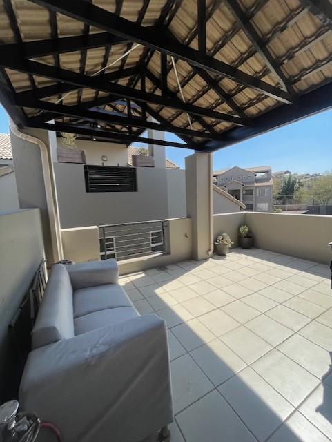 2 Bedroom Property for Sale in Bryanston Gauteng