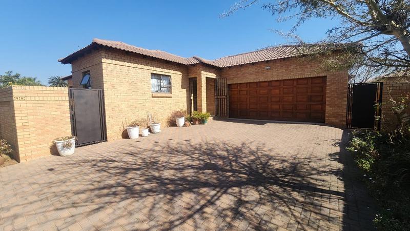 3 Bedroom Property for Sale in New Market Gauteng