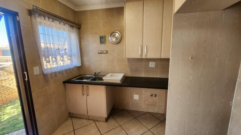 3 Bedroom Property for Sale in New Market Gauteng