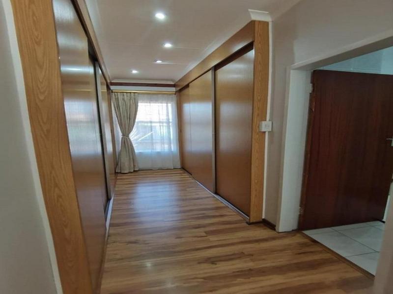 4 Bedroom Property for Sale in Golf Park Gauteng