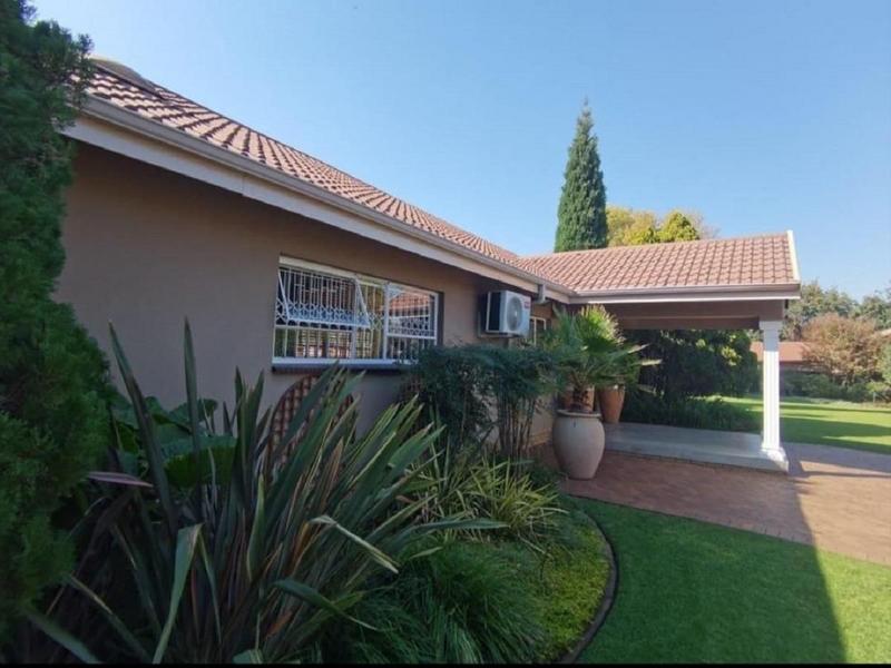 4 Bedroom Property for Sale in Golf Park Gauteng