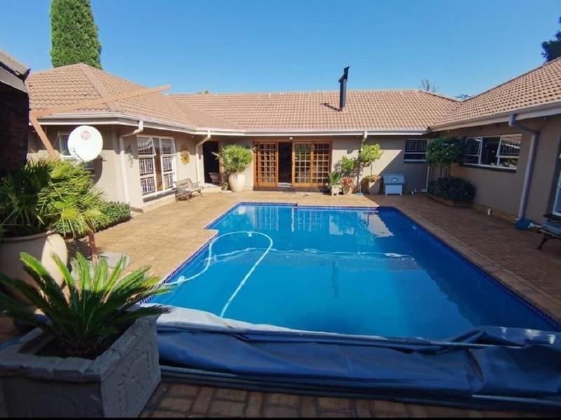 4 Bedroom Property for Sale in Golf Park Gauteng