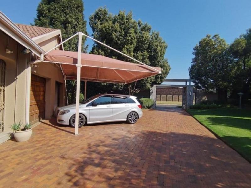 4 Bedroom Property for Sale in Golf Park Gauteng