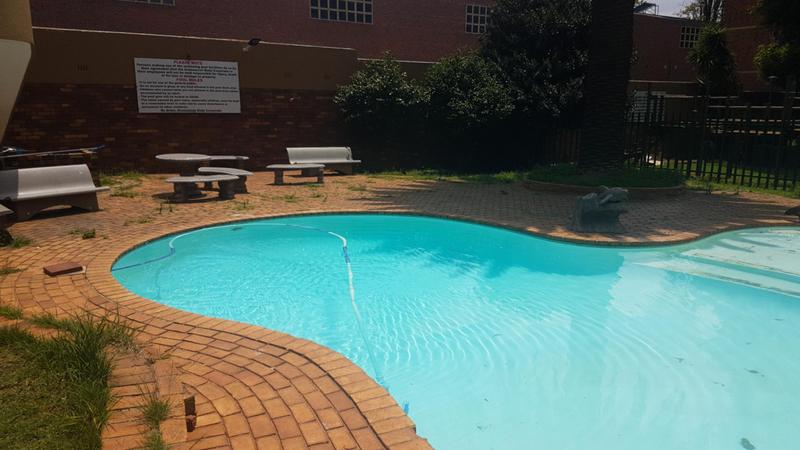 1 Bedroom Property for Sale in Booysens Gauteng