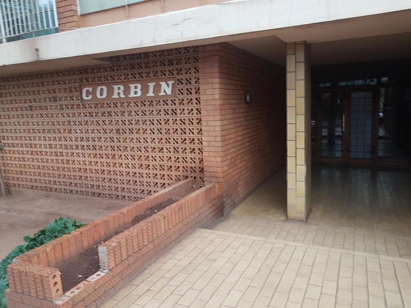 1 Bedroom Property for Sale in Yeoville Gauteng